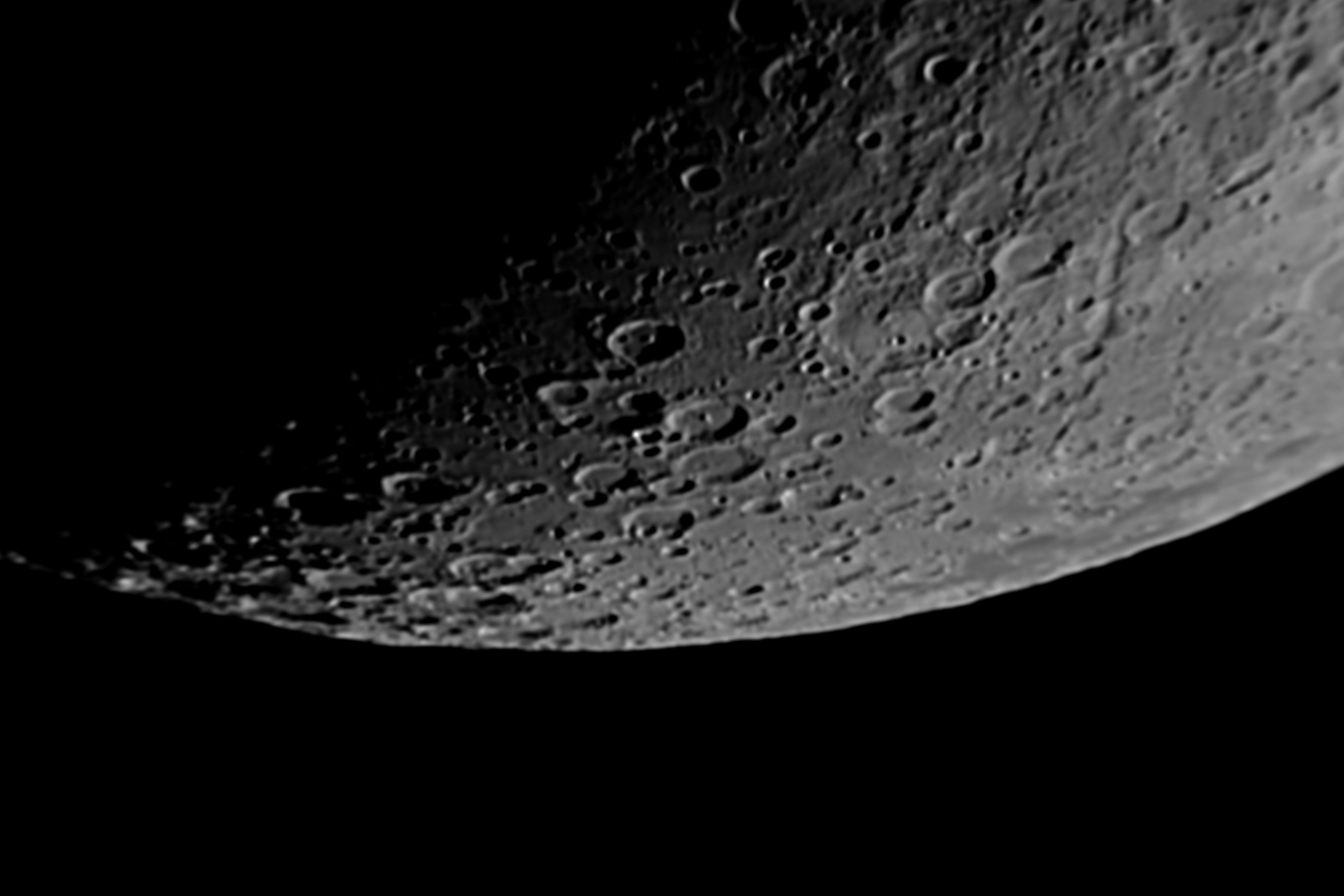 Luna Close Up 3