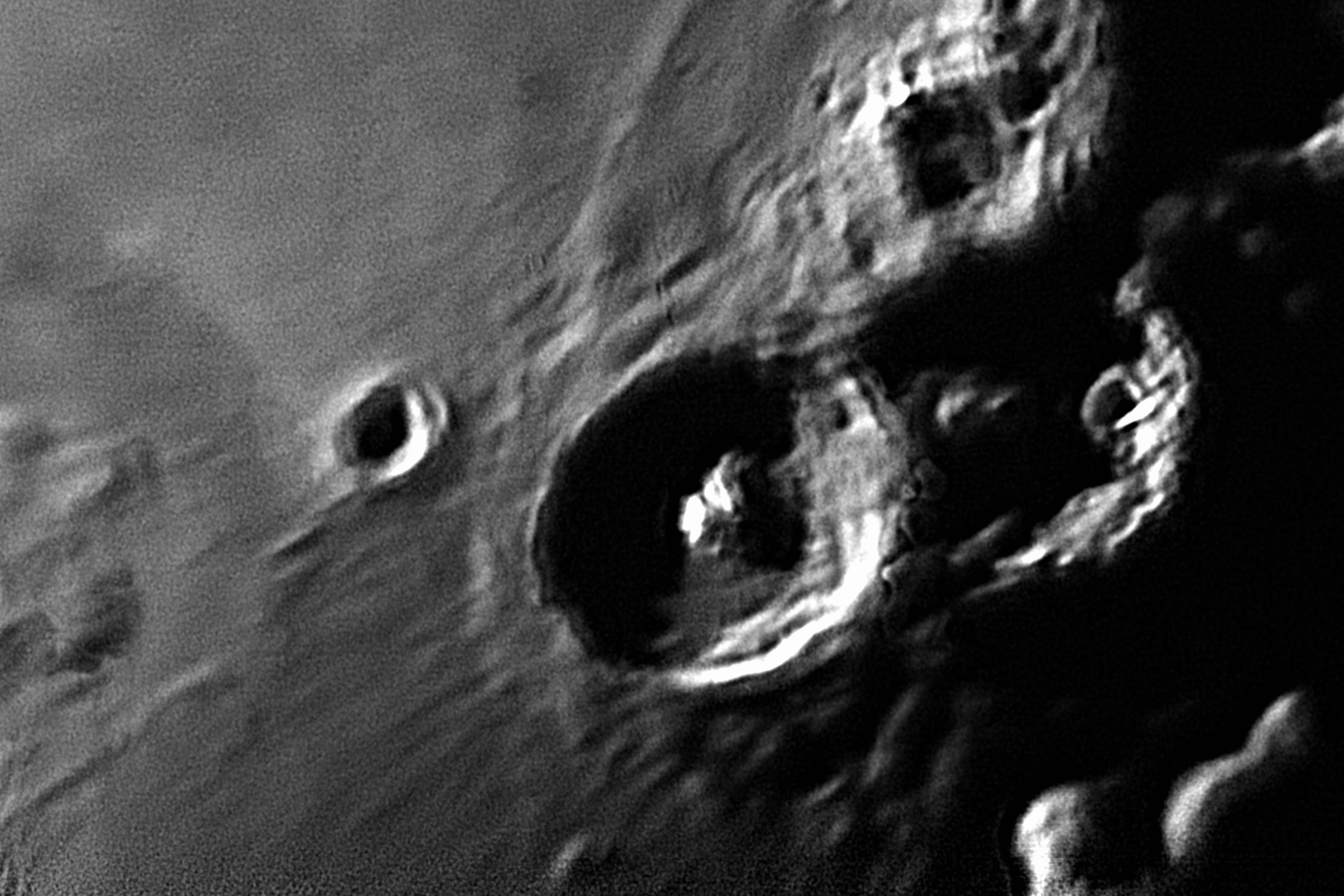 Luna Close Up 1